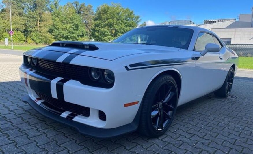 Dodge Challenger 6.4 SRT 8  Navi
