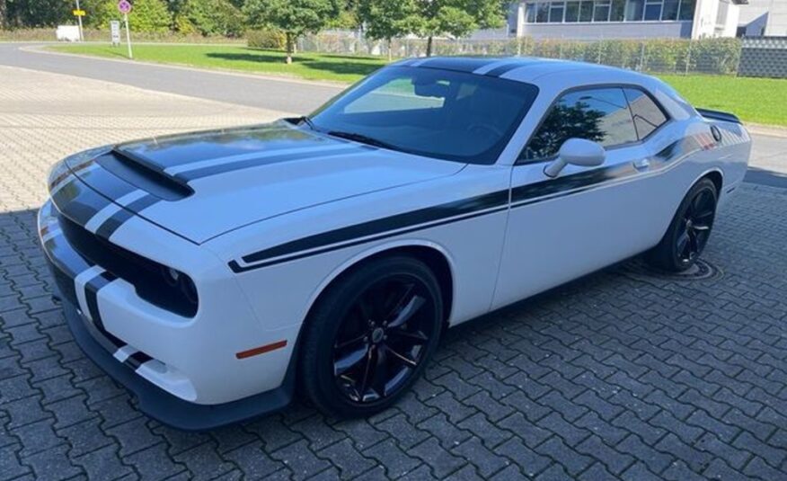 Dodge Challenger 6.4 SRT 8  Navi