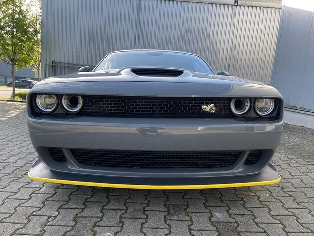 Dodge Challenger 6.4 SRT 8