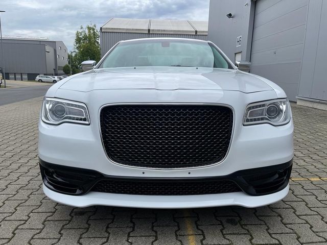 Chrysler 300C 3.6 AWD 4×4 Kůže 8SPEED NAVI ALPINE