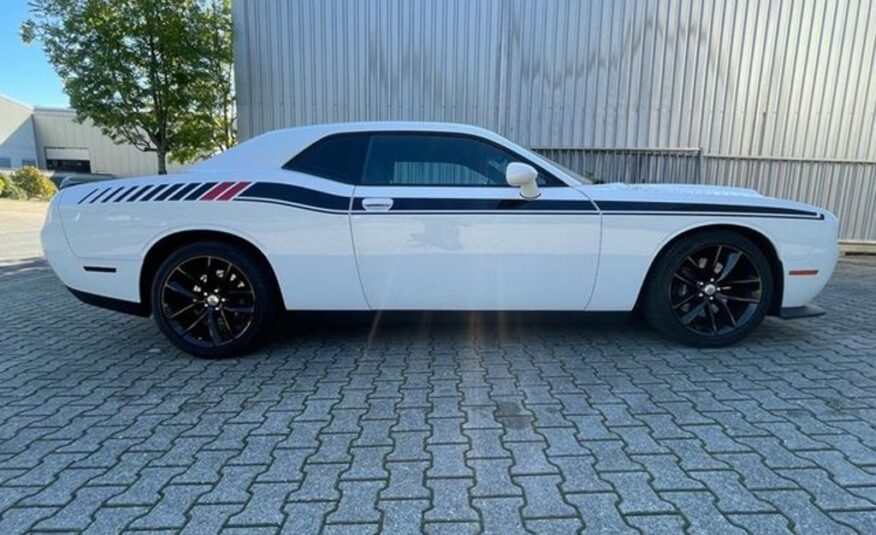 Dodge Challenger 6.4 SRT 8  Navi